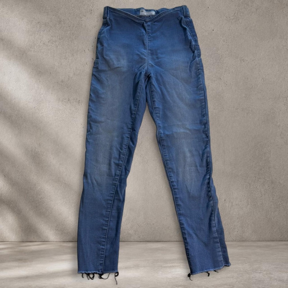 Free People blue denim jean / leggings 
size W 25S